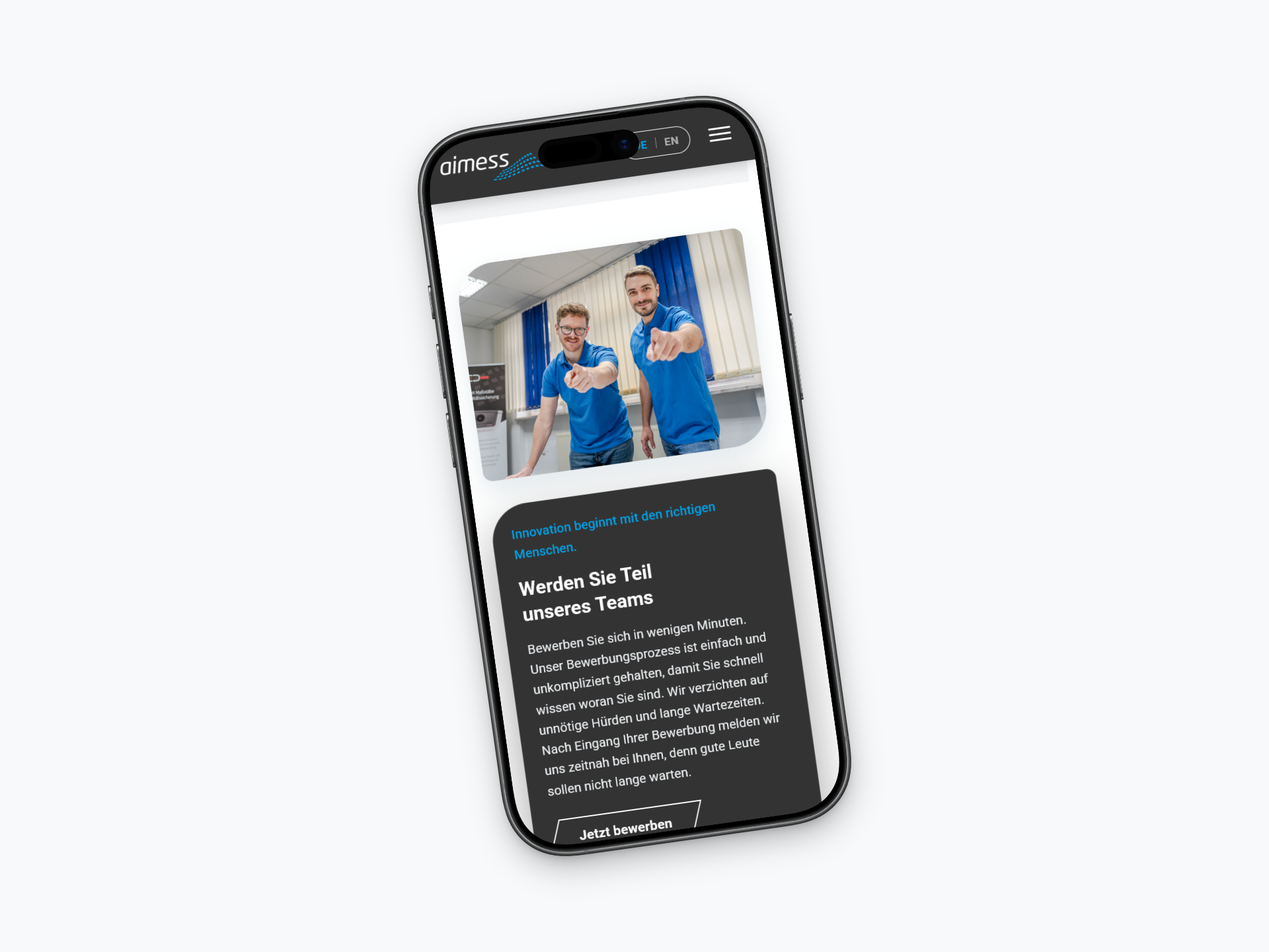 Die neue aimess-Website im Hochformat auf einem iPhone